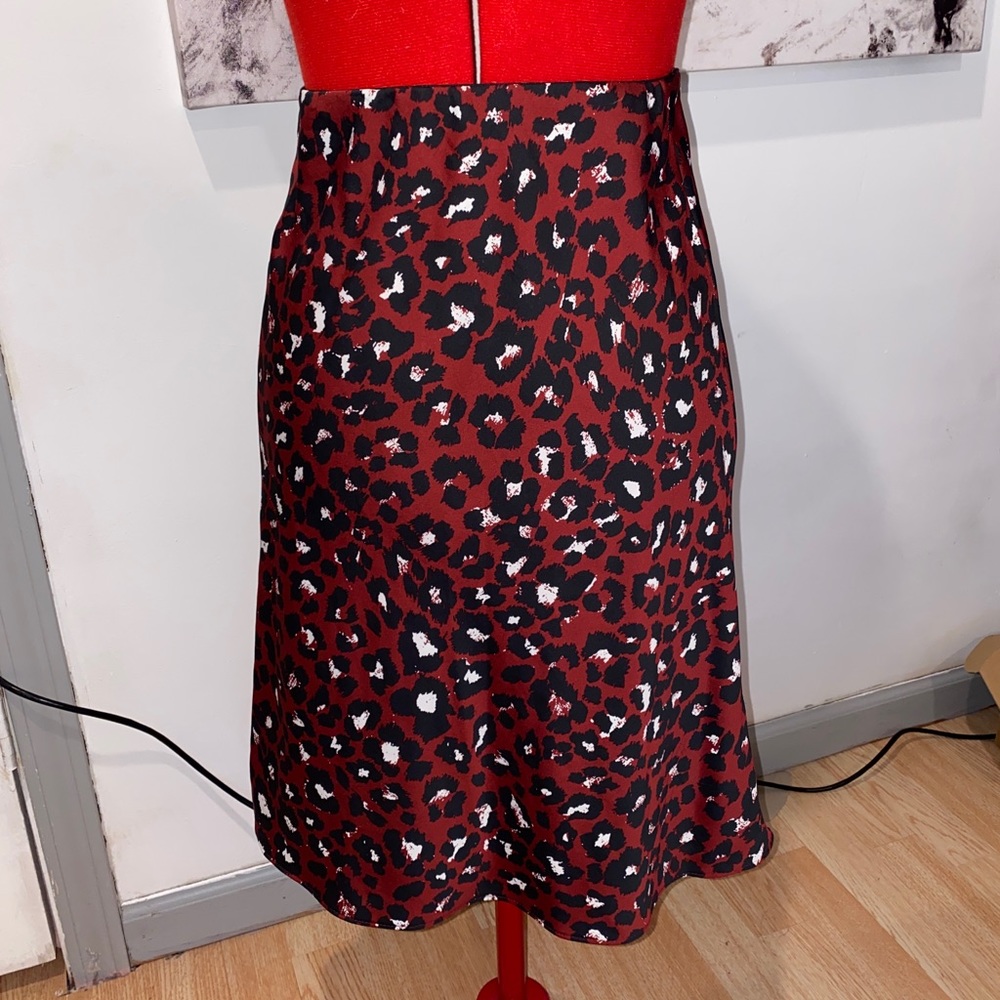 High waist float skirt 😍 from loft very cute
